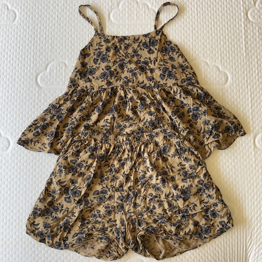 floral two-piece pajama set